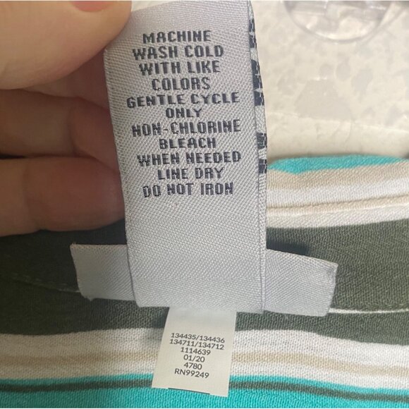 Catherines Button-Front Tunic Top Womens 2X 22/24W Striped Roll Tab Sleeves Ligh - Picture 3 of 8